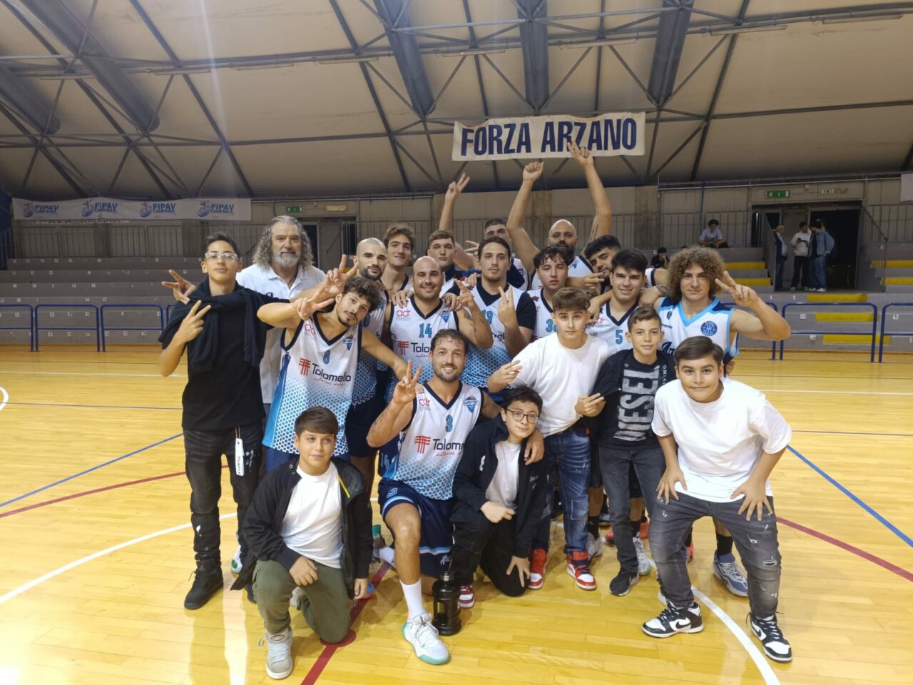 Basket Arzano: bella vittoria casalinga per i ragazzi della prima squadra